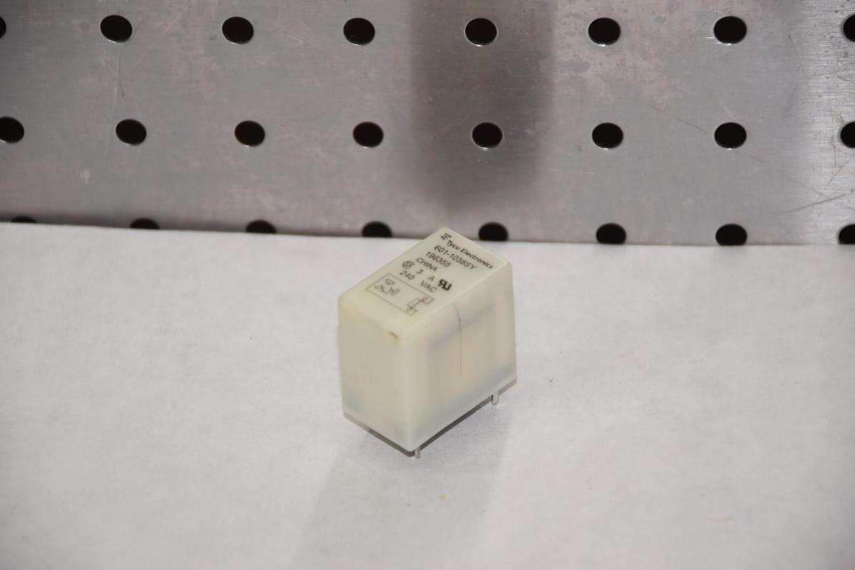 TYCO ELECTRONICS 601-1038SY 196355 3A 240VAC RELAY NEW