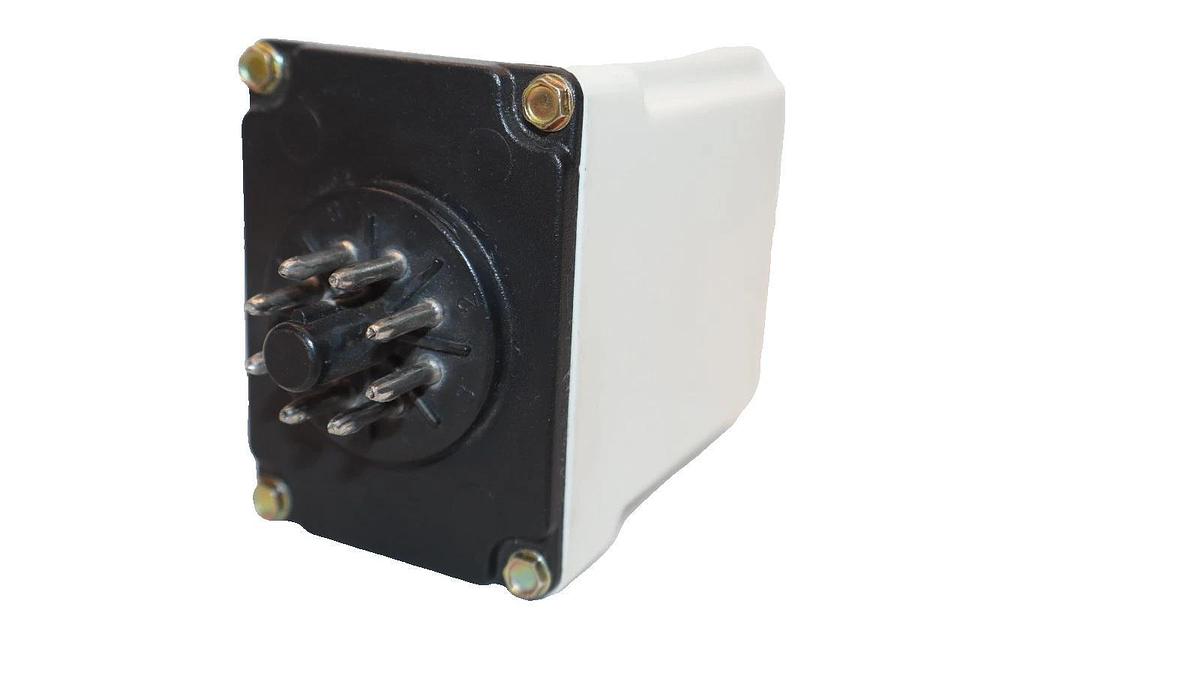 Used B/W Controls Liquid Level Cotrol Relay 5400-C-L1 Series 5400 120Vac
