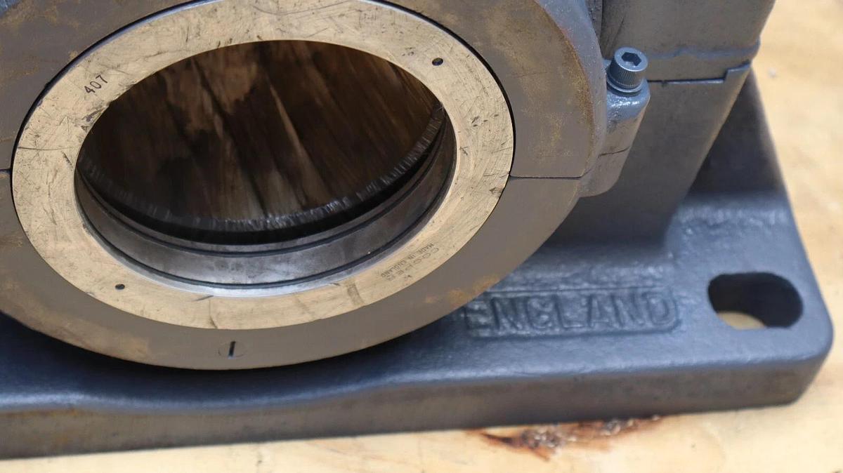 Cooper Pillow Block Bearing Housing MSP407GR MSP 407 GR MC407GR 4-7/16" NOS