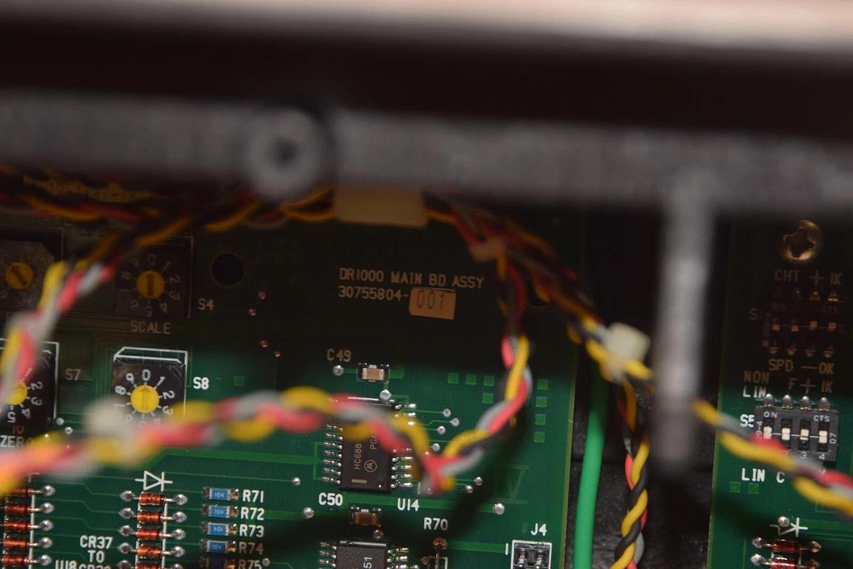 Used HONEYWELL DR4200GP2-00-GG0U000 , DR4200 120Vac 10Va Chart Recorder