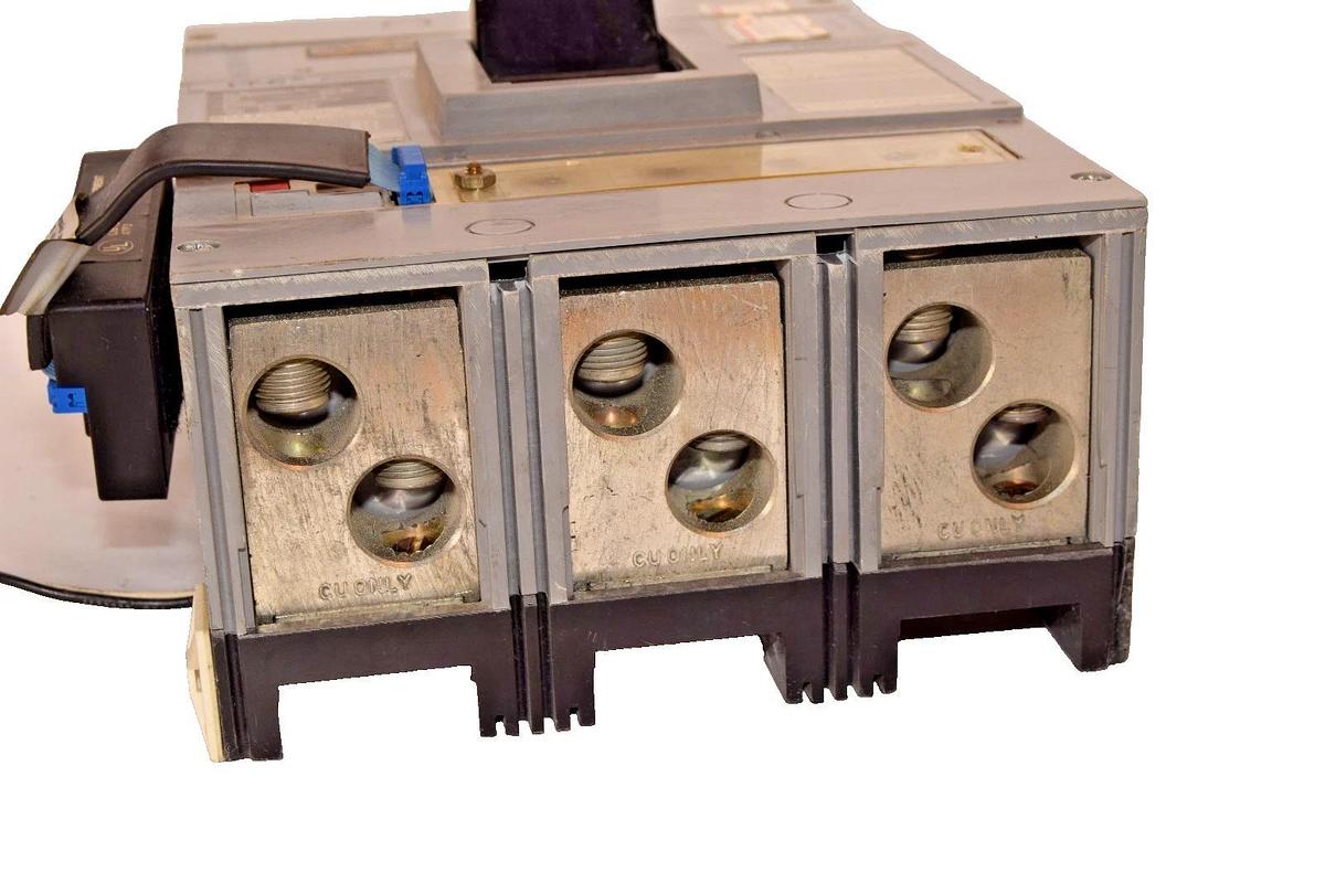 Used Siemens I-T-E Sentron Breaker 200a SHJD69200NGTH SHJD6 600v 3p 200 Amp Trip