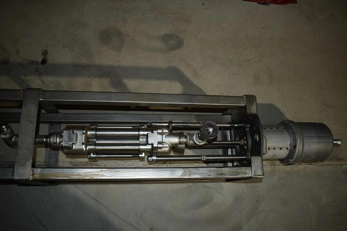 Used Graco President Air Powered Pump 218-767 & AIR MOTOR 205-038 w/ SS stand