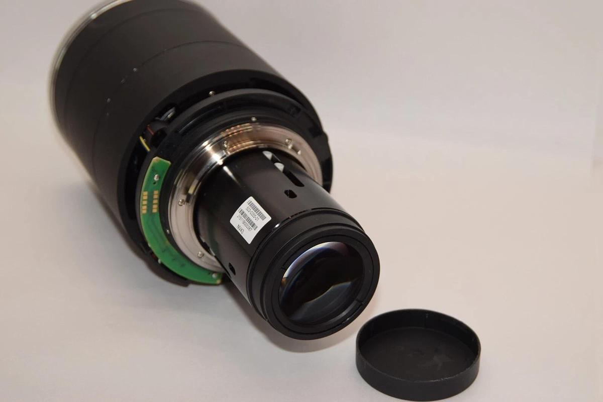 Used BARCO NV43 F2.4-2.7 (F2.4-6.0) F=24.0-34.0mm Wide Zoom Projector Lens NV 43
