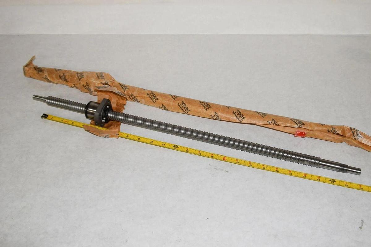(NEW) THK BLK2020E DAX-8G29 660mm Length 20mm Dia Rolled Ball Screw