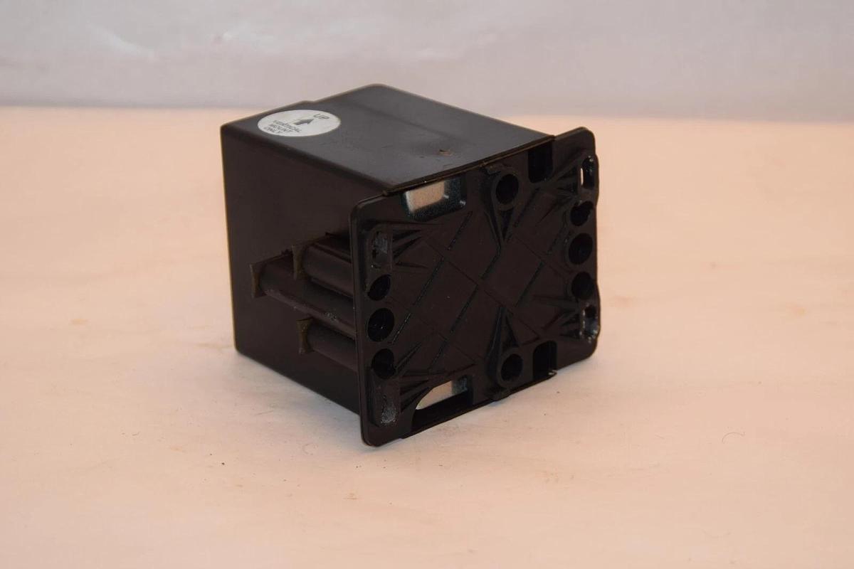 Used DURAKOOL 3M30APS120ACWG 30A Control Relay 120V Coil