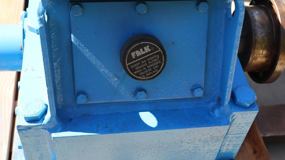 FALK 2090Y1-S Enclosed Gear Drive Speed Reducer Gearbox Ratio 3.65 SF 1.51