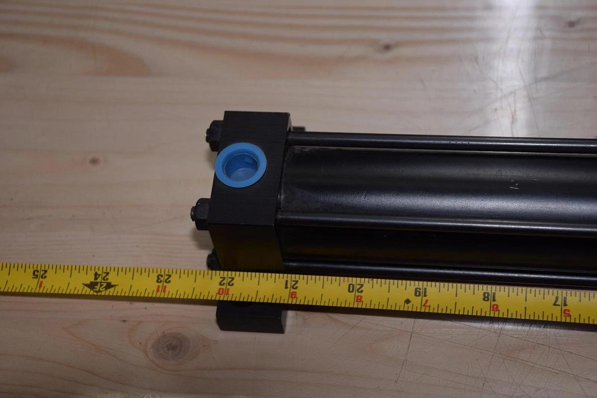SCHNEIDER SLA-1.5x18.5-BC TSA-1.5 PNEUMATIC CYLINDER SLA-1.5x18.5 -BC New