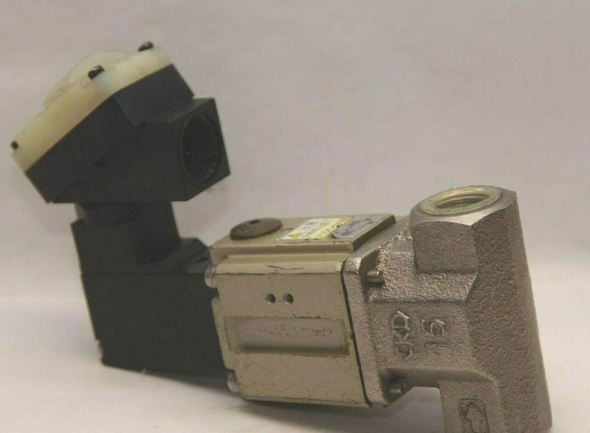 (NEW) CKD CVS2-15A-05-03T-3 0-0.5MPa / 0.25-0.7MPa 24V Coil Solenoid Valve