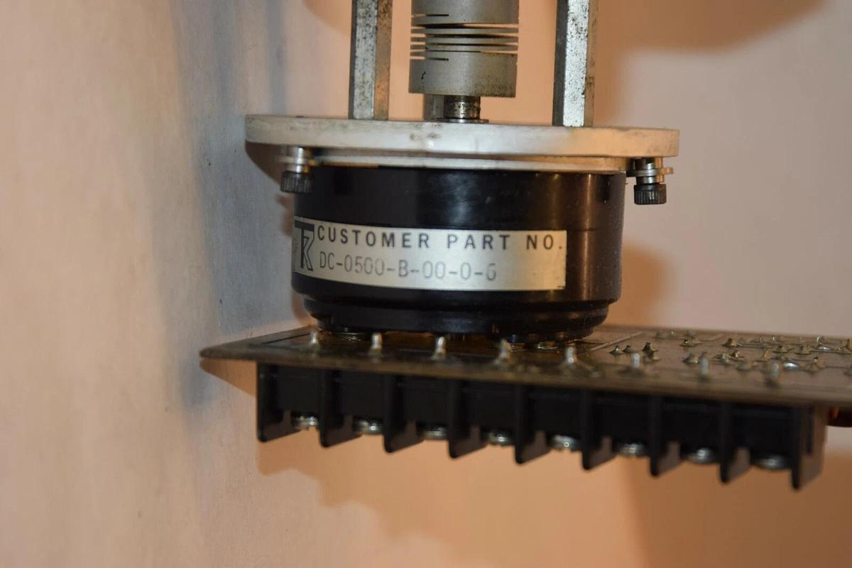 Used ACTON LABORATORIES DSD10-1 1-880-0036 DC-0500-B-00-0-6 ROTARY DIAL