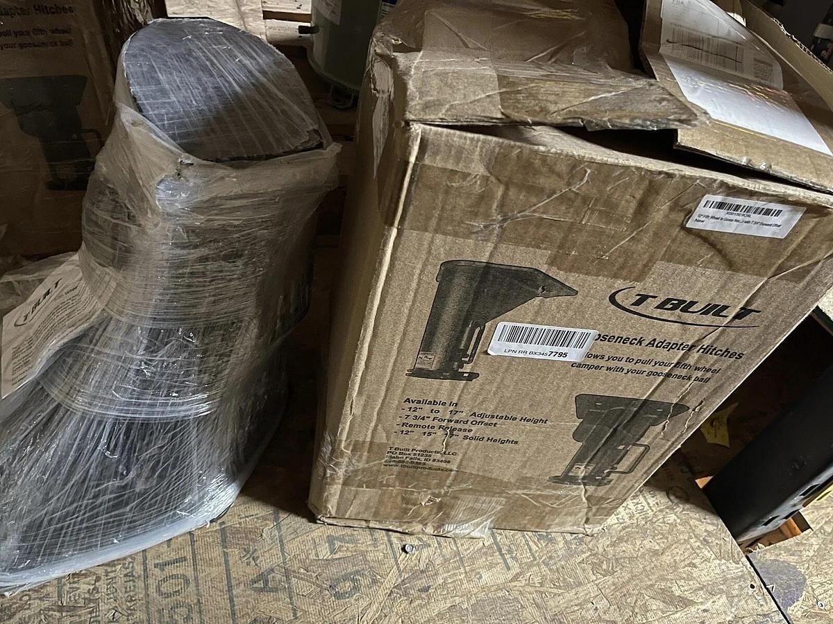 T-built 15" Fifth Wheel to Goose Neck Adapter with 7 3/4" Forward Offset ‎1500F