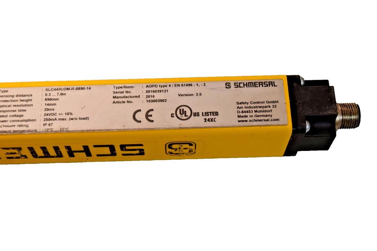 Used Schmersal Safety Light Curtain SLC440COM-R-0890-14 Receiver 24VDC (Used)