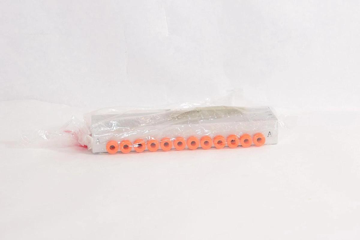 (NEW) SMC NVV3J3-S42-12-B3T NVV3J3S4212B3T Manifold