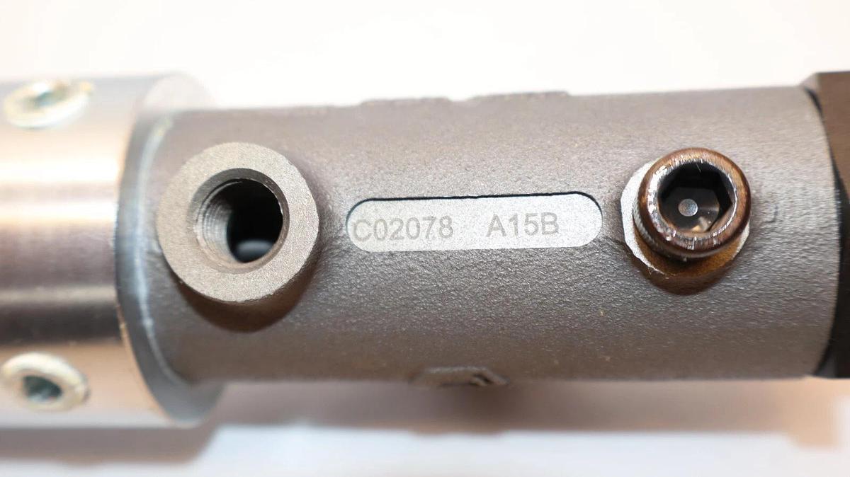 (NEW) GRACO C02078 3200psi 219 Bar Double Action Metering Valve