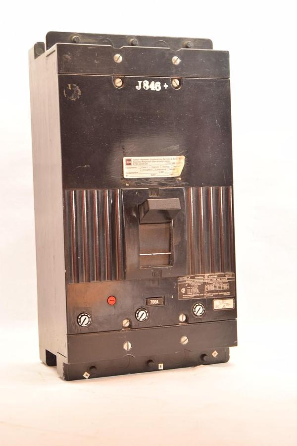 Used CUTLER HAMMER TKM3F 1200Amp 600Vac 700Amp Trip Circuit Breaker