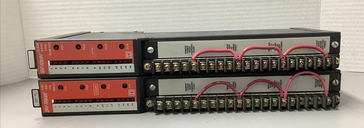 Used SQUARE D SY/MAX ROM-121 ROM 121 8030 SERIES B NO WIRE PLUG OUTPUT MODULE