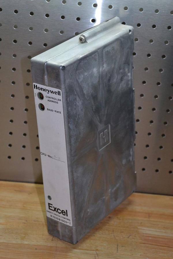 Used HONEYWELL EXCEL R7510B-1003-2  R7510B10032 R7510B 1003 2