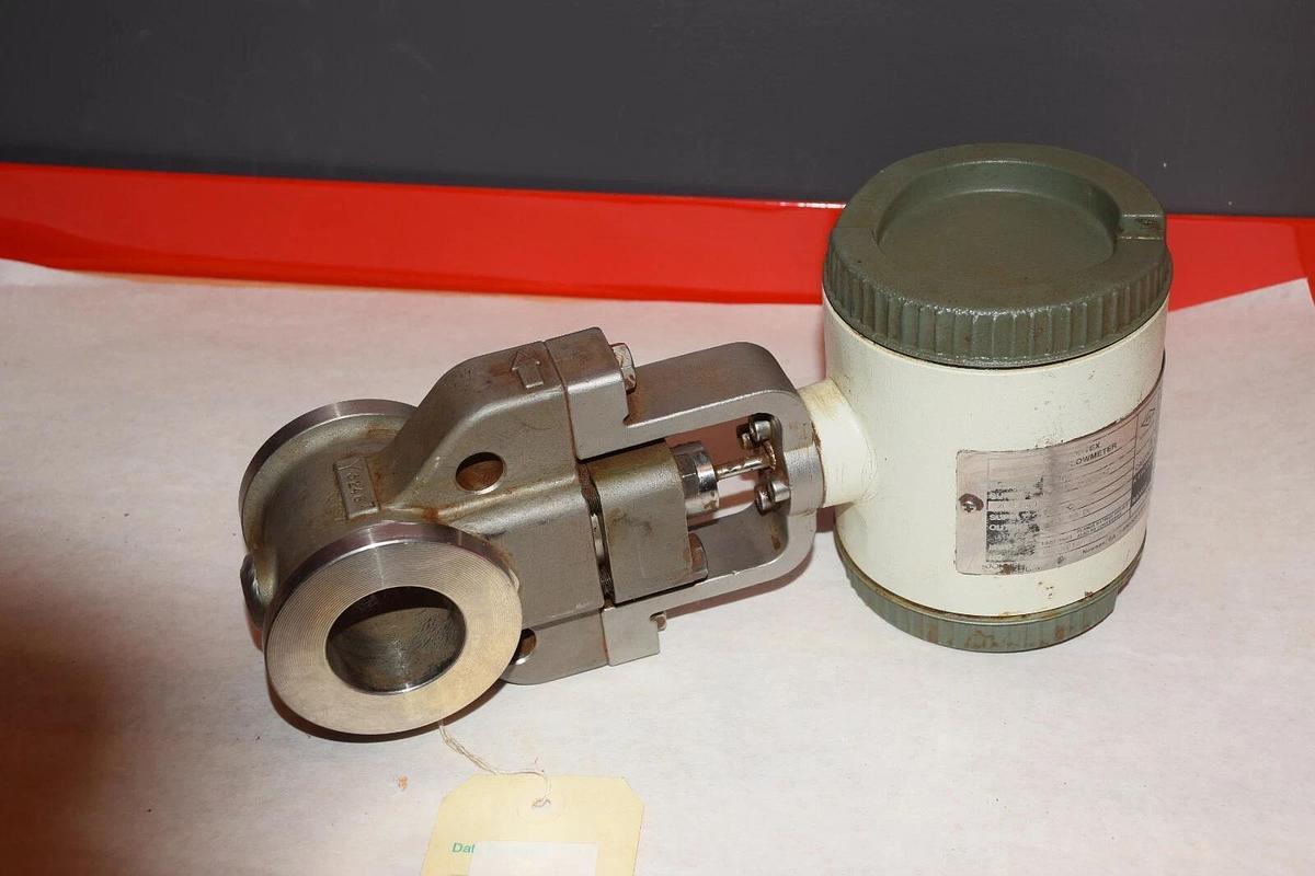 Used YOKOGAWA YEWFLO YF104-AAUB1A-5353*E USG 24VDC 0-21000.00 VORTEX FLOWMETER
