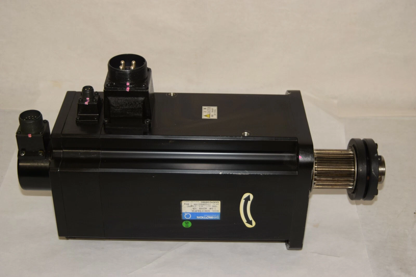 Used SANYO DENKI Q2AA18750LBF34 7.5kw Servo Motor & RA035-015BC201 SanMotion Encoder