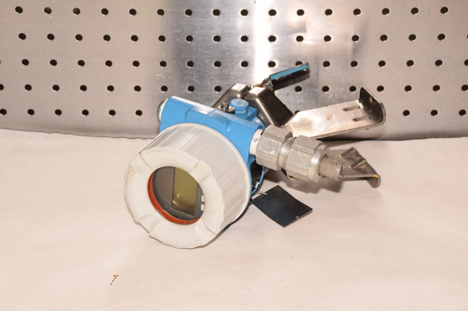 Used ENDRESS + HAUSER FMB53-4M90/0 4-20mA LEVEL SENSOR