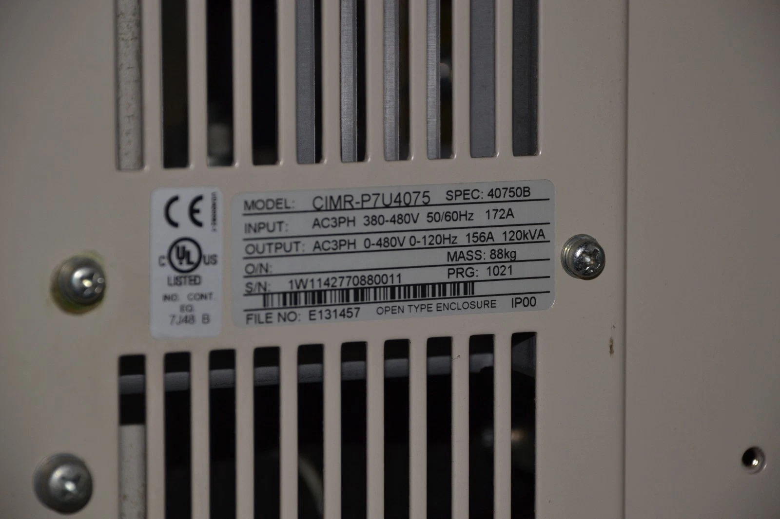 Used Yaskawa Varispeed P7 CIMR-P7U4075 125 HP 480V 156A AC VS Drive CIMRP7U4075 125HP