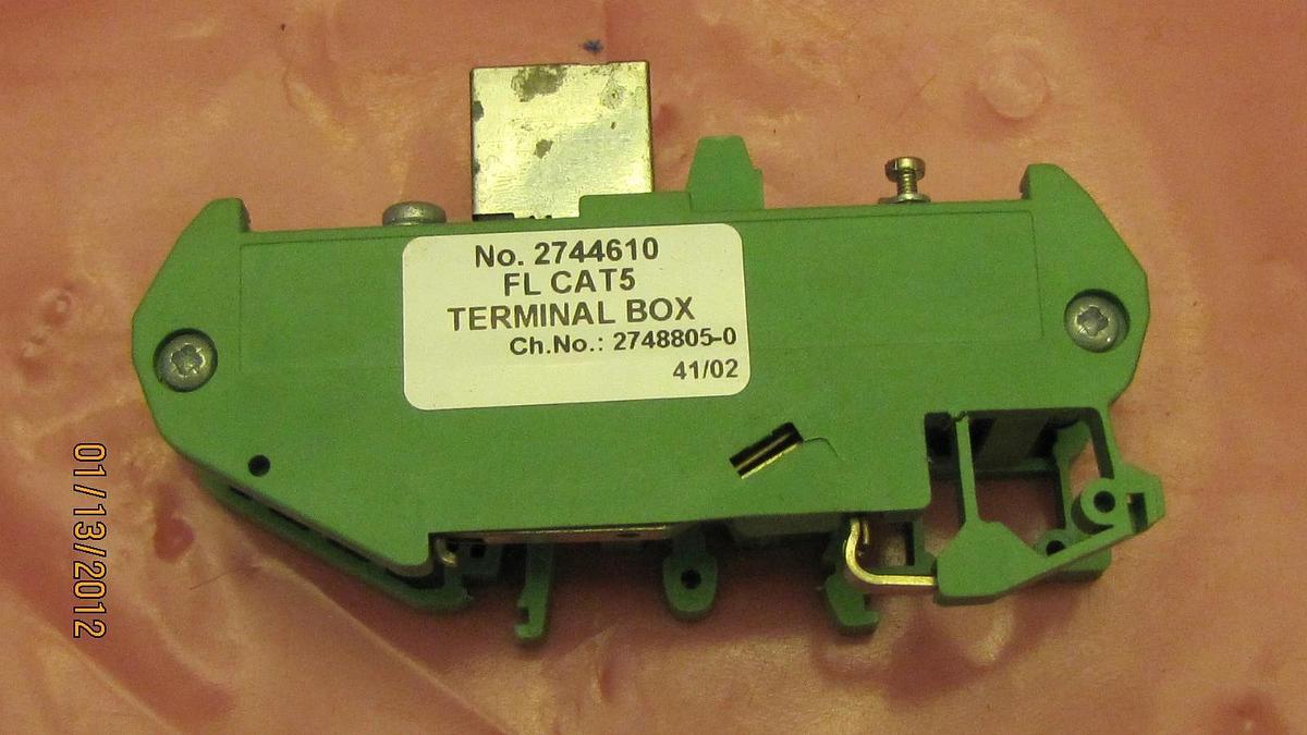 Used PHOENIX CONTACT FL CAT5 FLCAT5 TERMINAL BOX 2744610 2748805-041/02