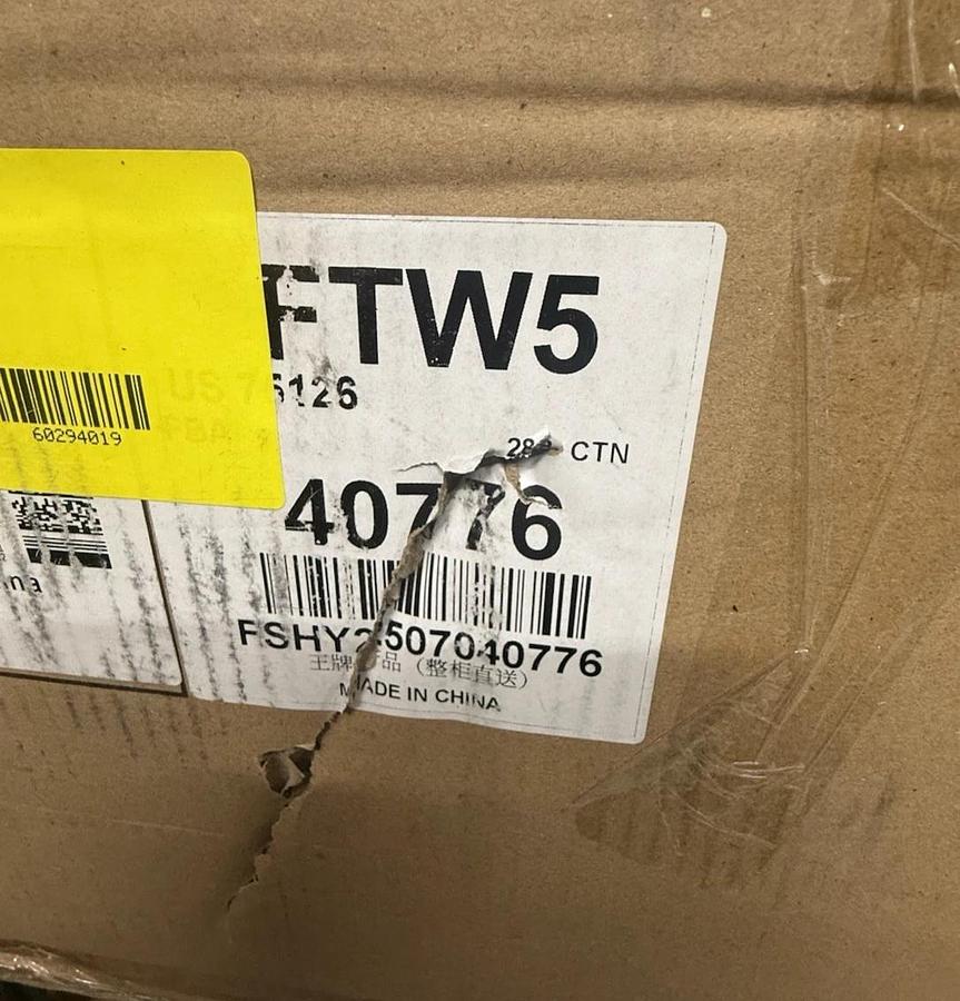 RackPath 12U Wall Mount Rack Enclosure, Cooling Fan Brand New