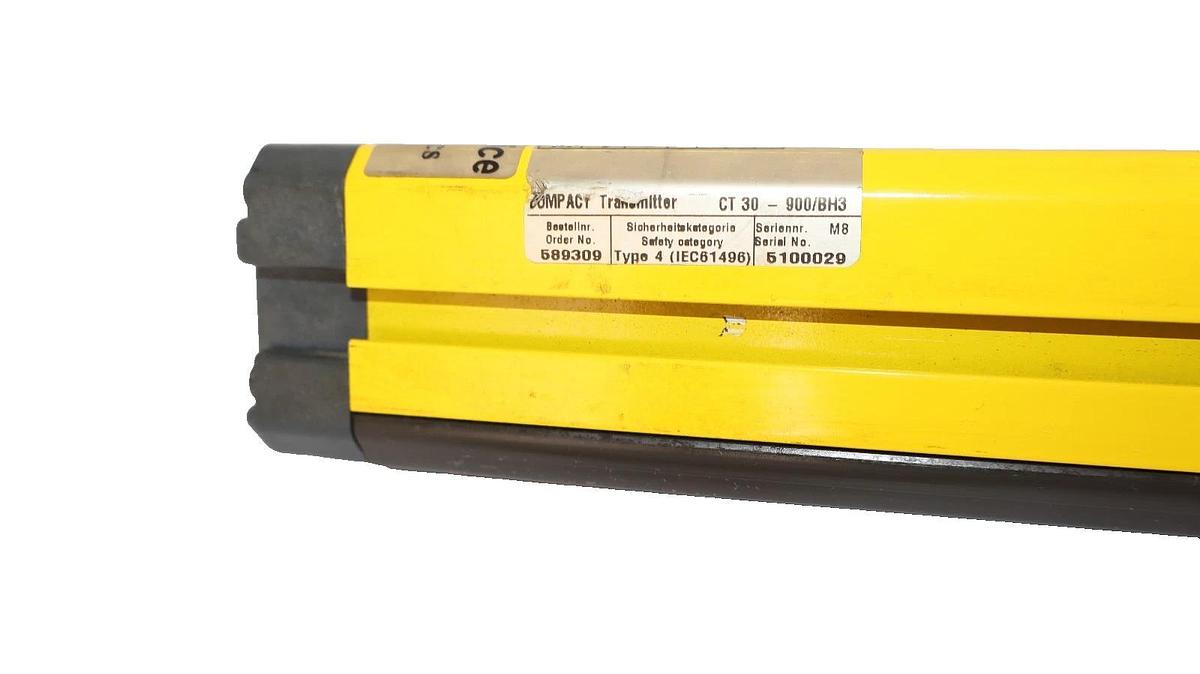 Used Leuze Lumiflex CT30-900/BH3 Compact Transmitter Light Curtain