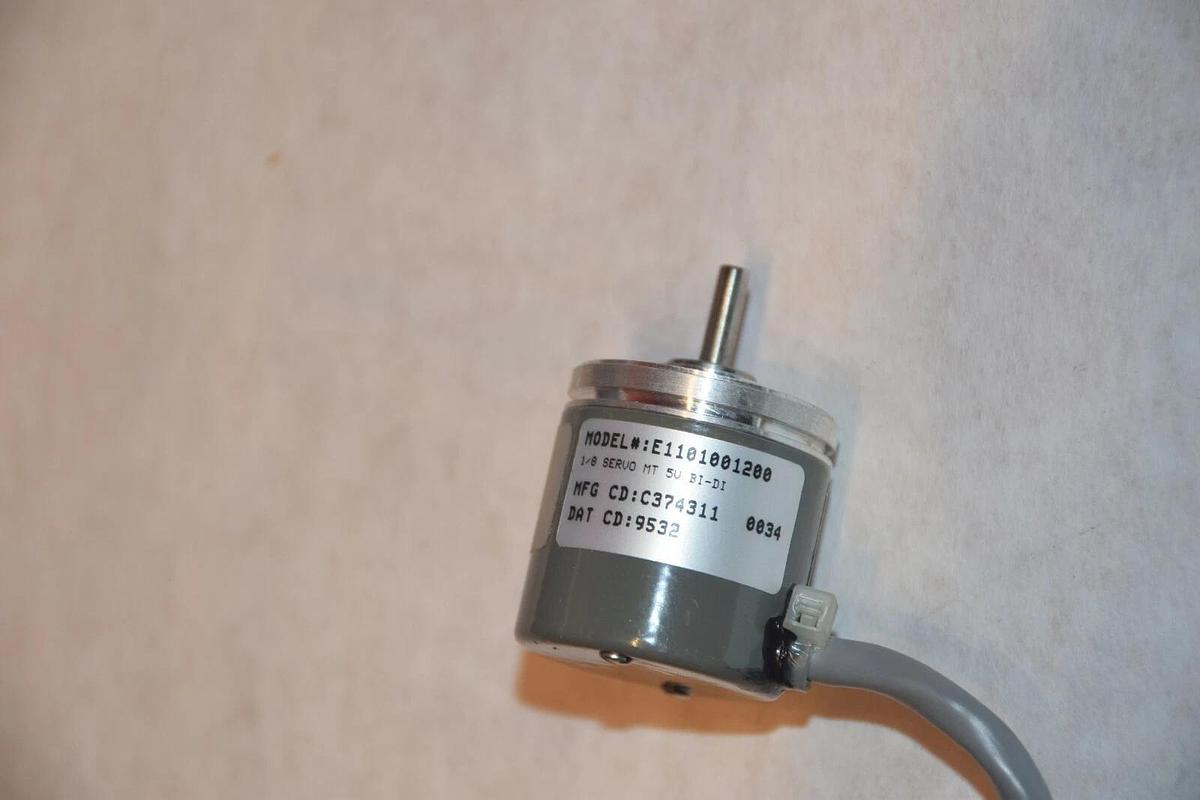 Used DYNAPAR DANAHER CONTROLS E1101001200 1/8 SERVO MT 5V ENCODER