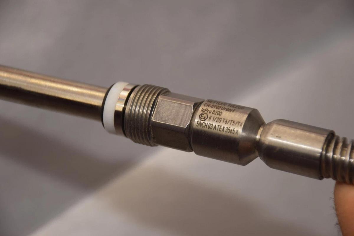 Used METTLER-TOLEDO CH-8902 URDORF SNCH 03ATEX 3565X InPro 8200 Conductivity Sensor