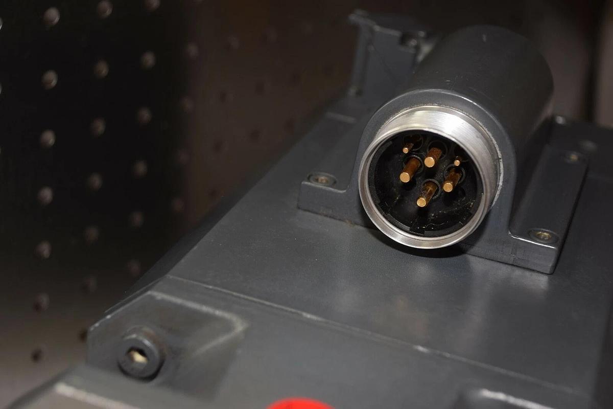 Used SIEMENS 1FT6082-8AF71-3THO 1FT6082-8AF71-3TH0 Brushless Servo Motor