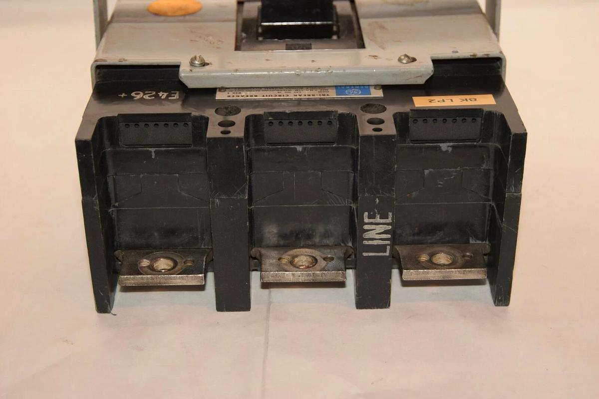 Used GE GENERAL ELECTRIC TB43F TB 43F 225A 675-2250A Adj 3P Tri-Break Breaker