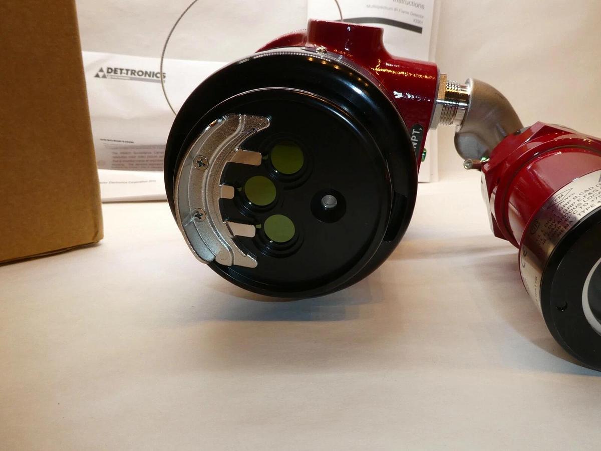 Det-Tronics Multispectrum IR Flame Detector X3301A3N33A2 029500-001 X3301 A *NEW