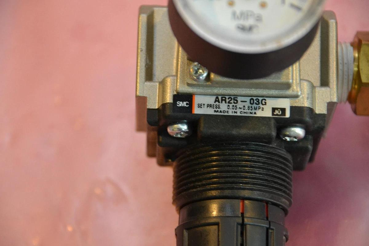 Used SMC Modular Regulator AR25-03G AR25 03G AR2503G WITH GAUGE G36-10-01 G36 10 01