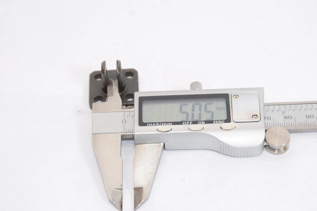 (NEW - Lot of 2) SMC N2Q12-22-G0815 N2Q1222G0815 Bracket Accessory