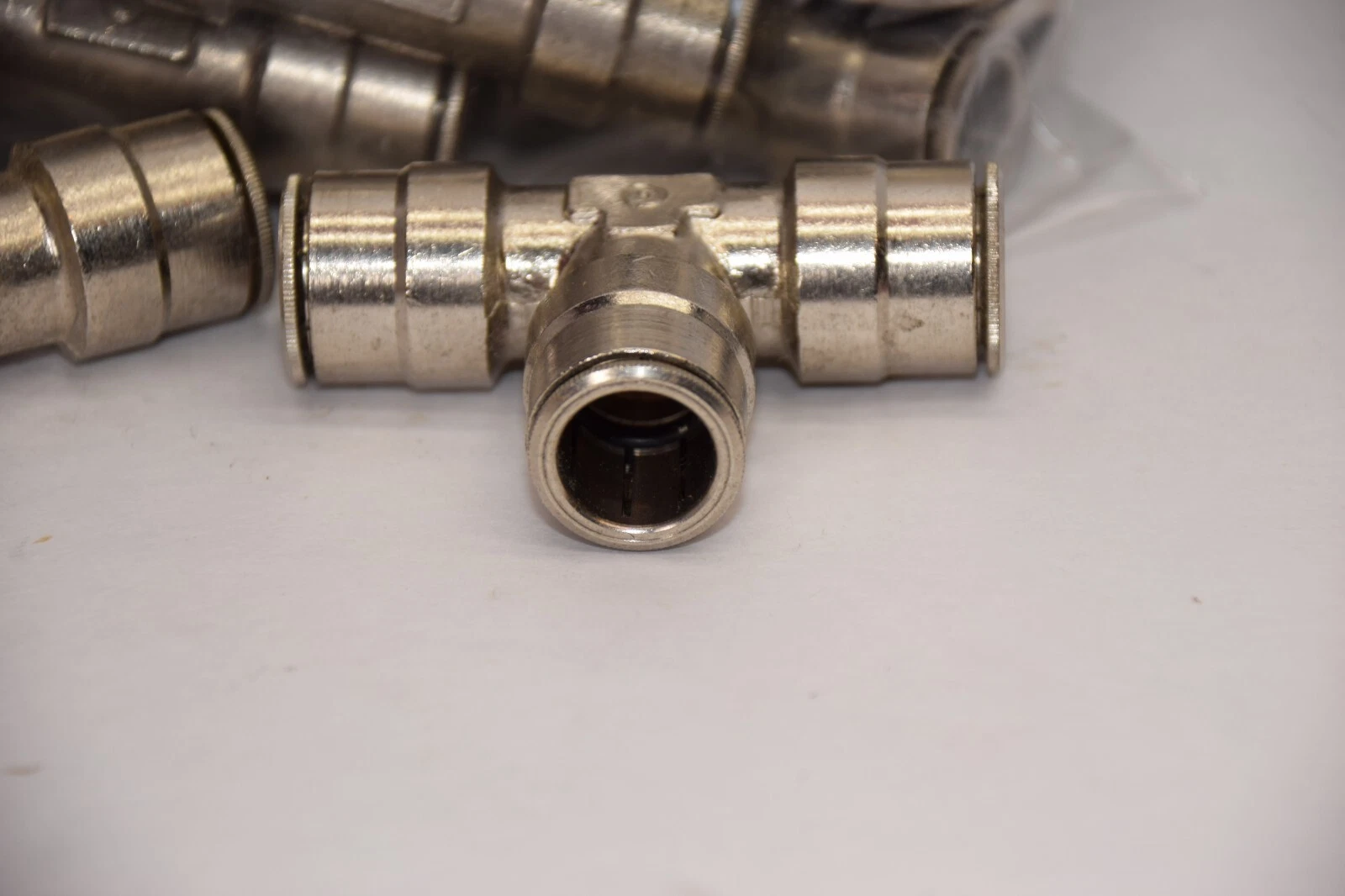 (NEW - Lot of 13) Stainless Push-to-Connect 1/2" Tee Fitting