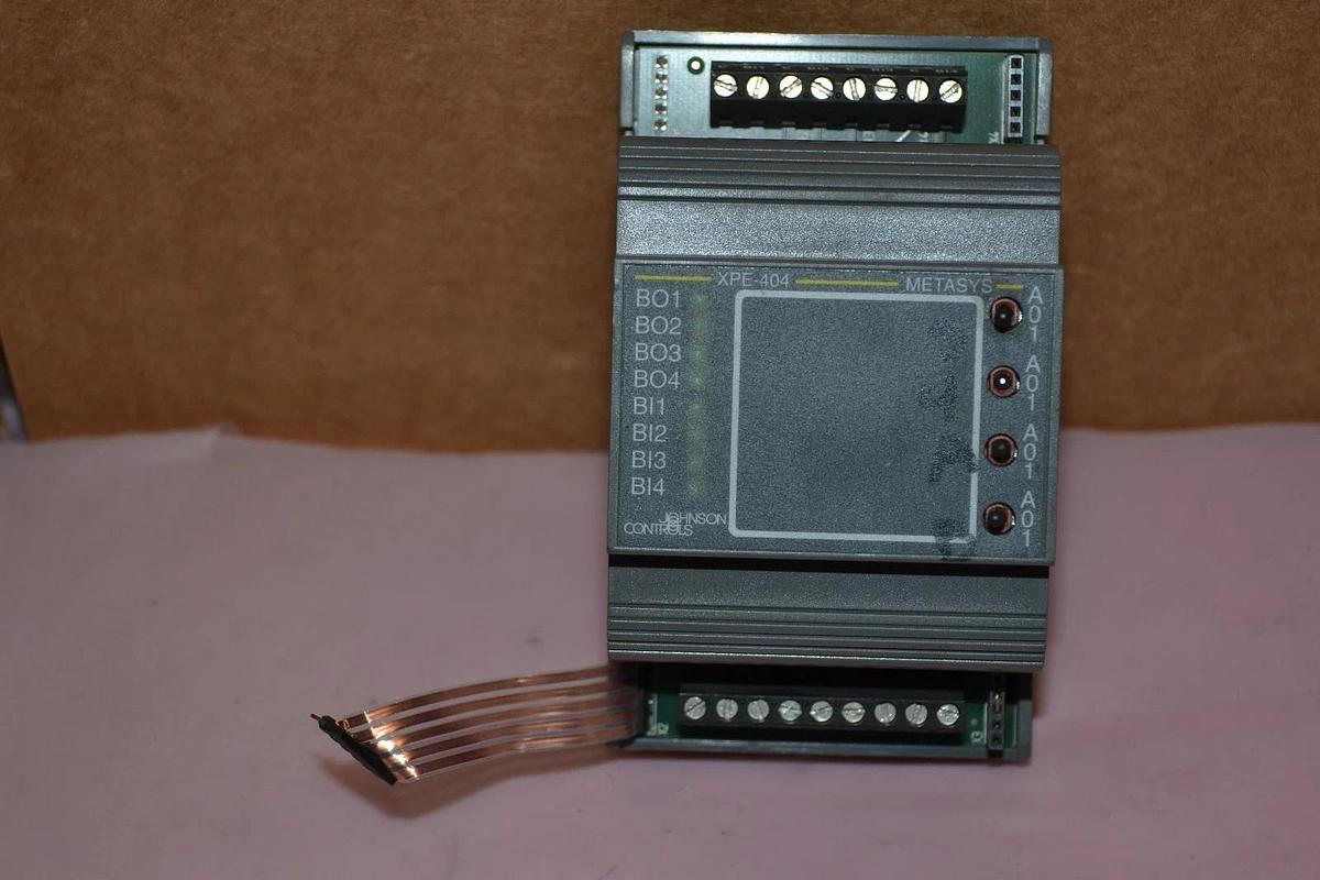 Used METASYS / JOHNSON CONTROLS XPE-404-5 XPE4045 EXPANSION MODULE ANALOG