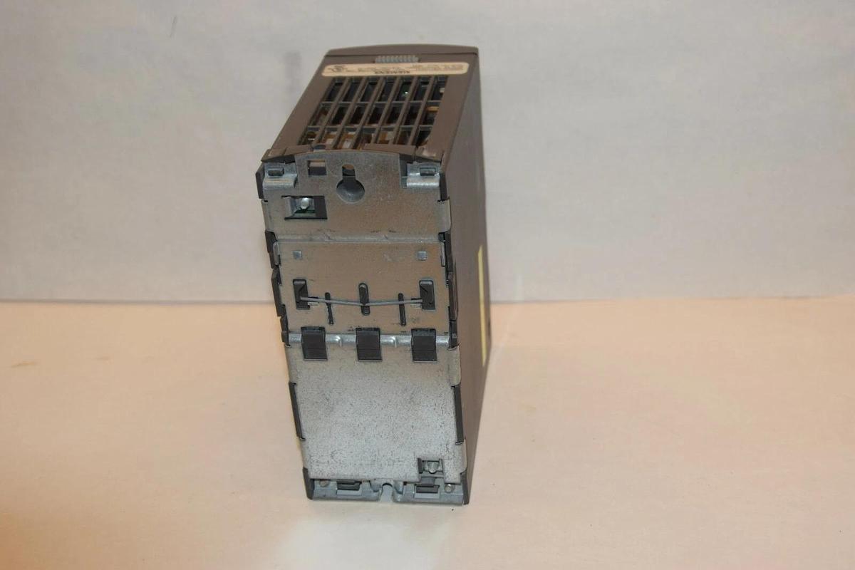 Used SIEMENS 6SE6420-2AB11-2AA1 200-240V 0.12Kw Micromaster 420 AC Drive