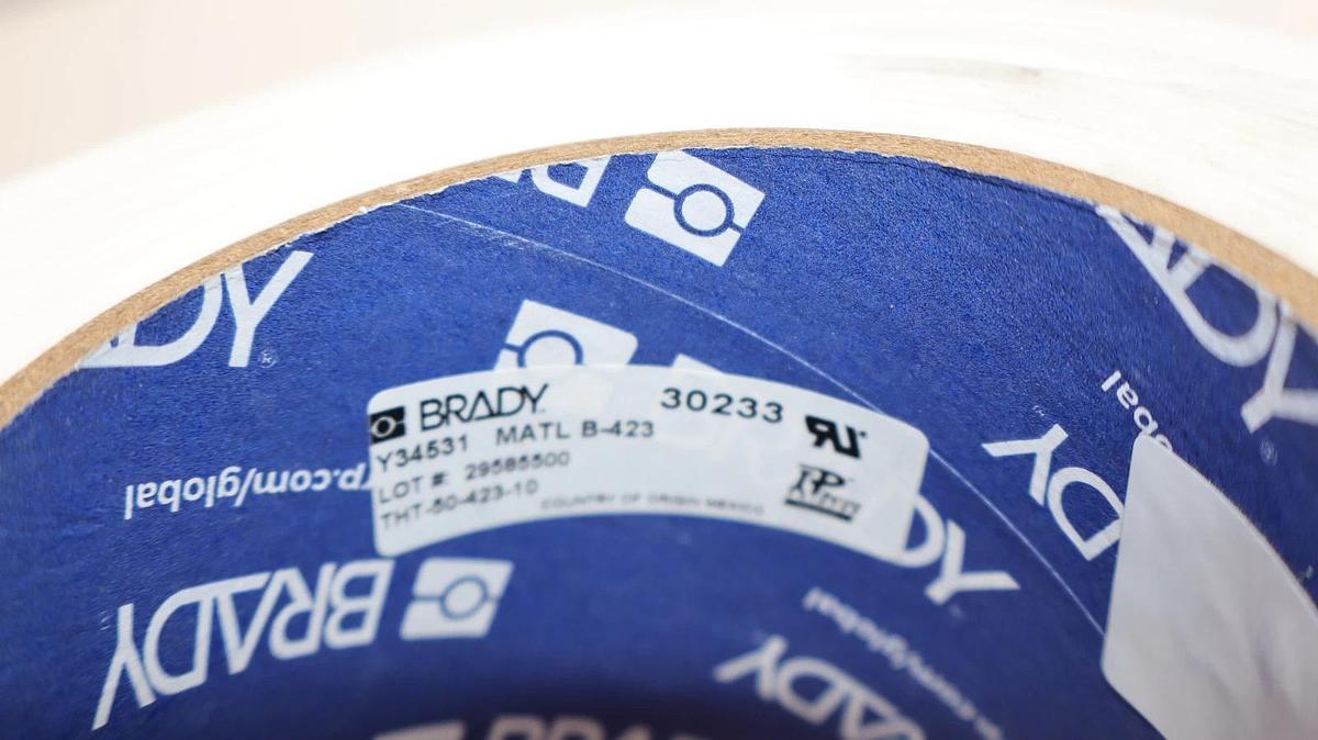 (NEW Approx. 10K) BRADY THT-50-423-10 , THT5042310 , Y34531 Harsh Enviro. Label