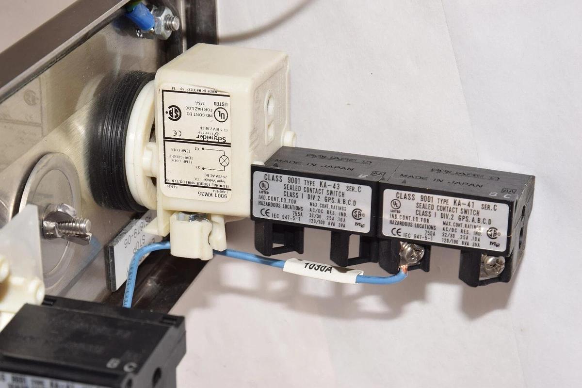 SCE Saginaw SCE-4PBXSS6 Control Panel Enclosure Buttons Emergency Stop Unit NEW