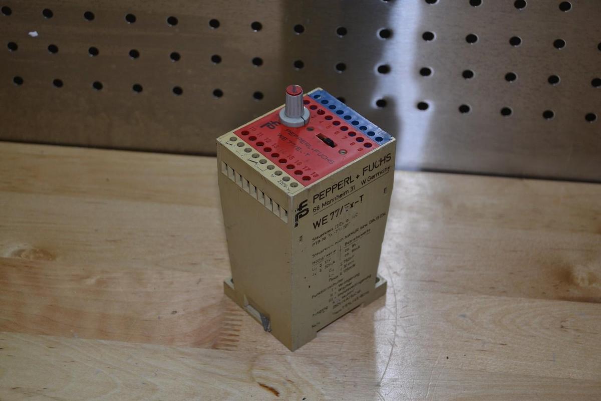 Used PEPPERL & FUCHS WE74/EX-T WE74EXT Relay