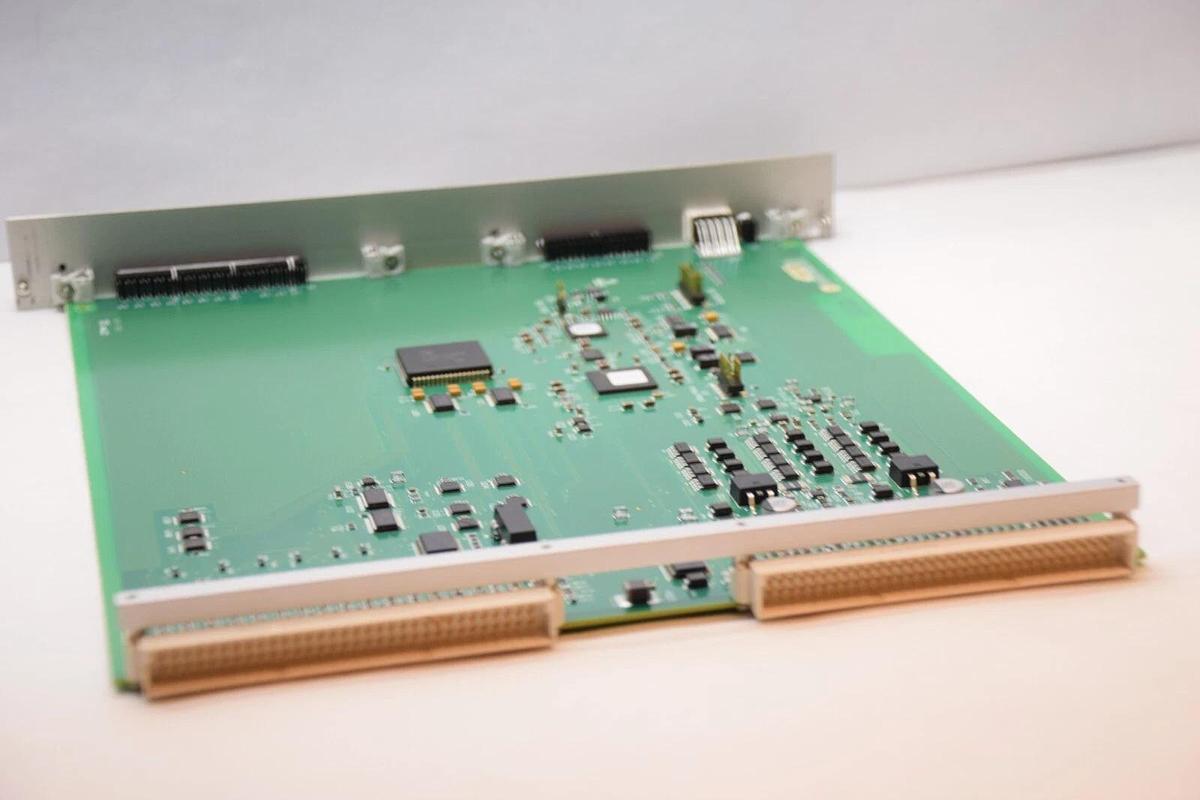 Used SIEMENS 1000041559 Rev G Auxiliary Board Card