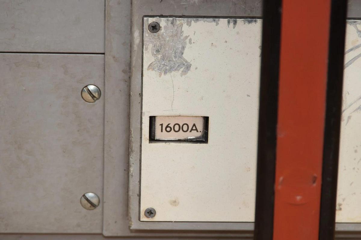 Used GE TPS203F 2000A Power Break Circuit Breaker w/ 1600 Amp Trip General Electric