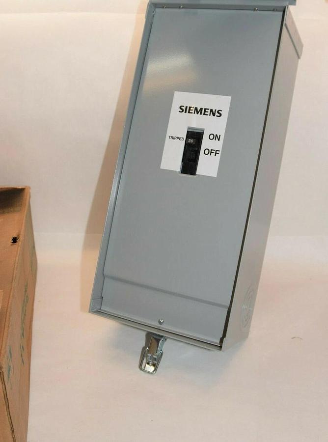 (NEW) SIEMENS E3RED43B030 ENC3R 3P 30A 30 Amp 30 A 480V 18KA Breaker