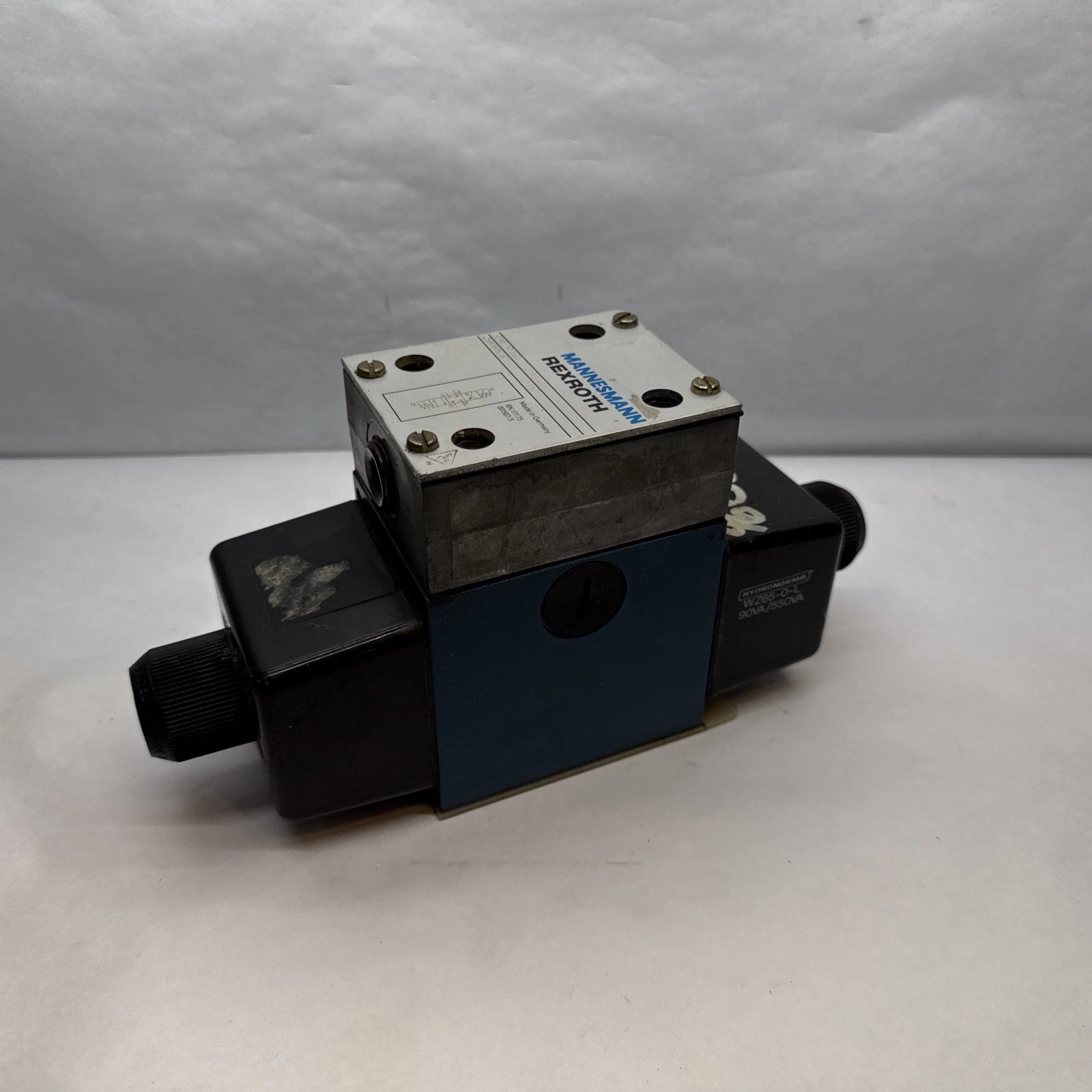 (New) MANNESMANN REXROTH 4WE 10 E32/CW110N9DA 4WE10E32CW110N9DA N15