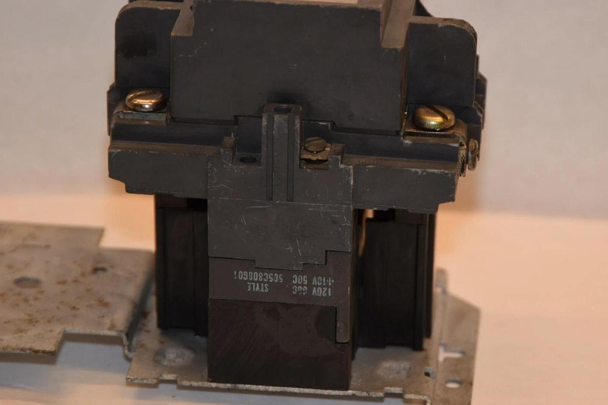 Used WESTINGHOUSE A201K2BB 45A Size 2 110V 110/120V Coil Contactor