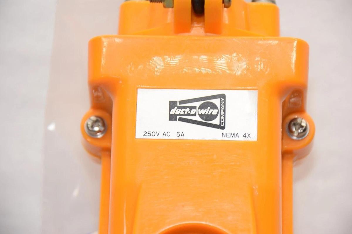 DUCT-O-WIRE Pendant Hoist Control 8-Button Push Button 250Vac 5A  (NEW)