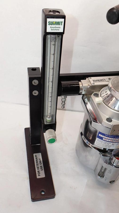 Used Summit Anesthesia Solutions System Vet Veterinary Use