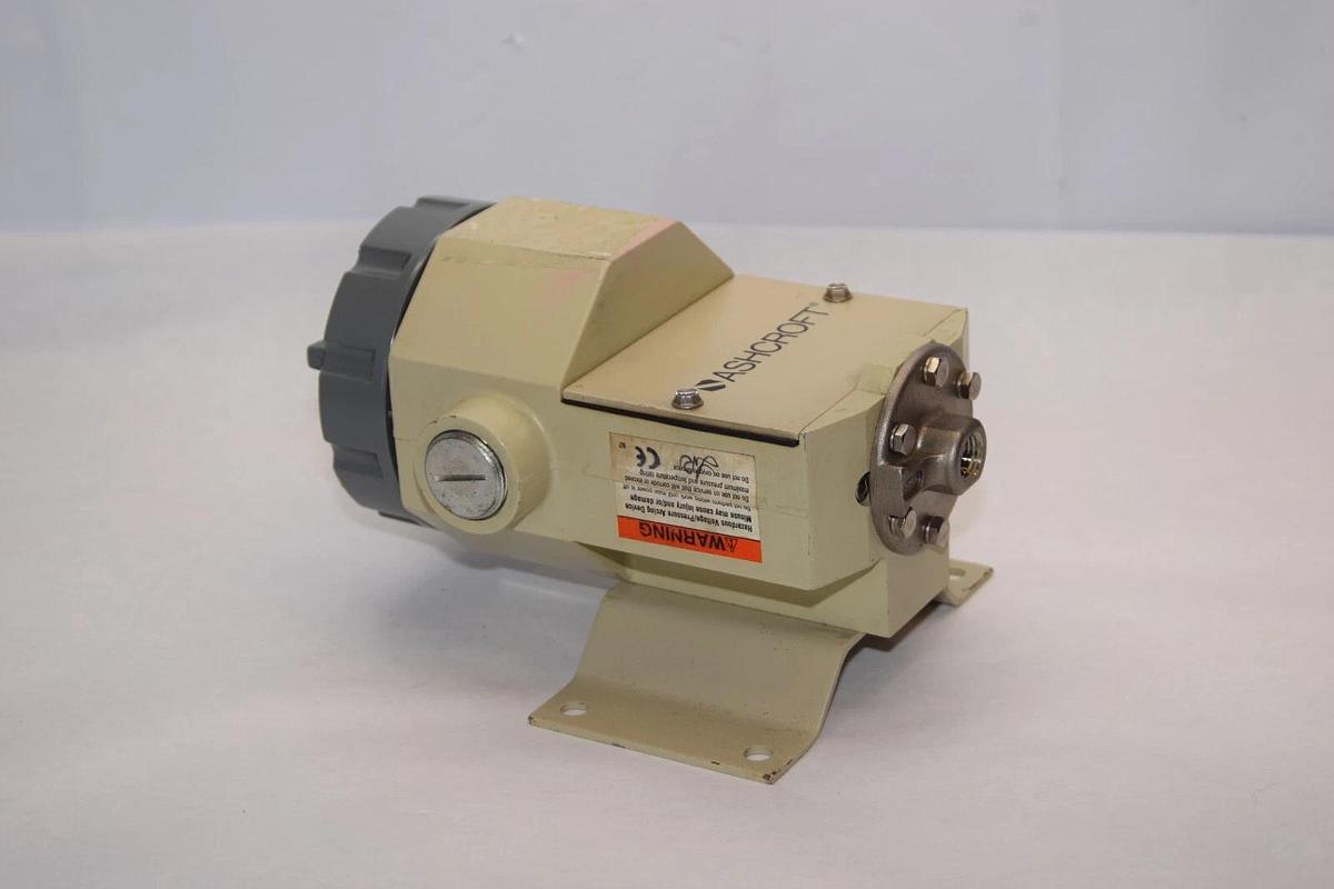 Used ASHCROFT PPDN7GGB25 XK3 15A 125/250/480Vac 30/500psi Pressure Sensor Switch