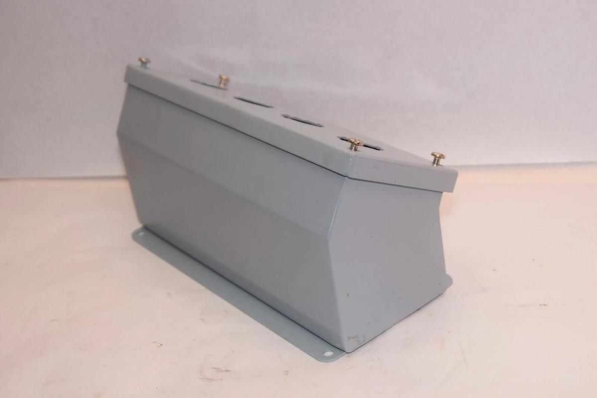 (NEW) WIEGMANN, Wpba4, 4 Hole angled operator push button Electrical Enclosure
