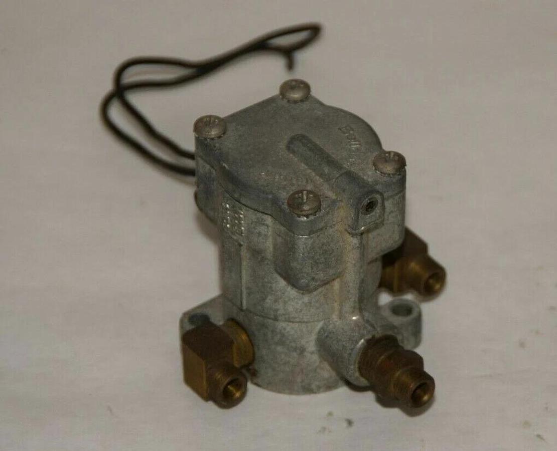 Used VALVAIR BELLOWS LC 33 B LC33B LC33 B 115V Pilot Valve Solenoid Valve